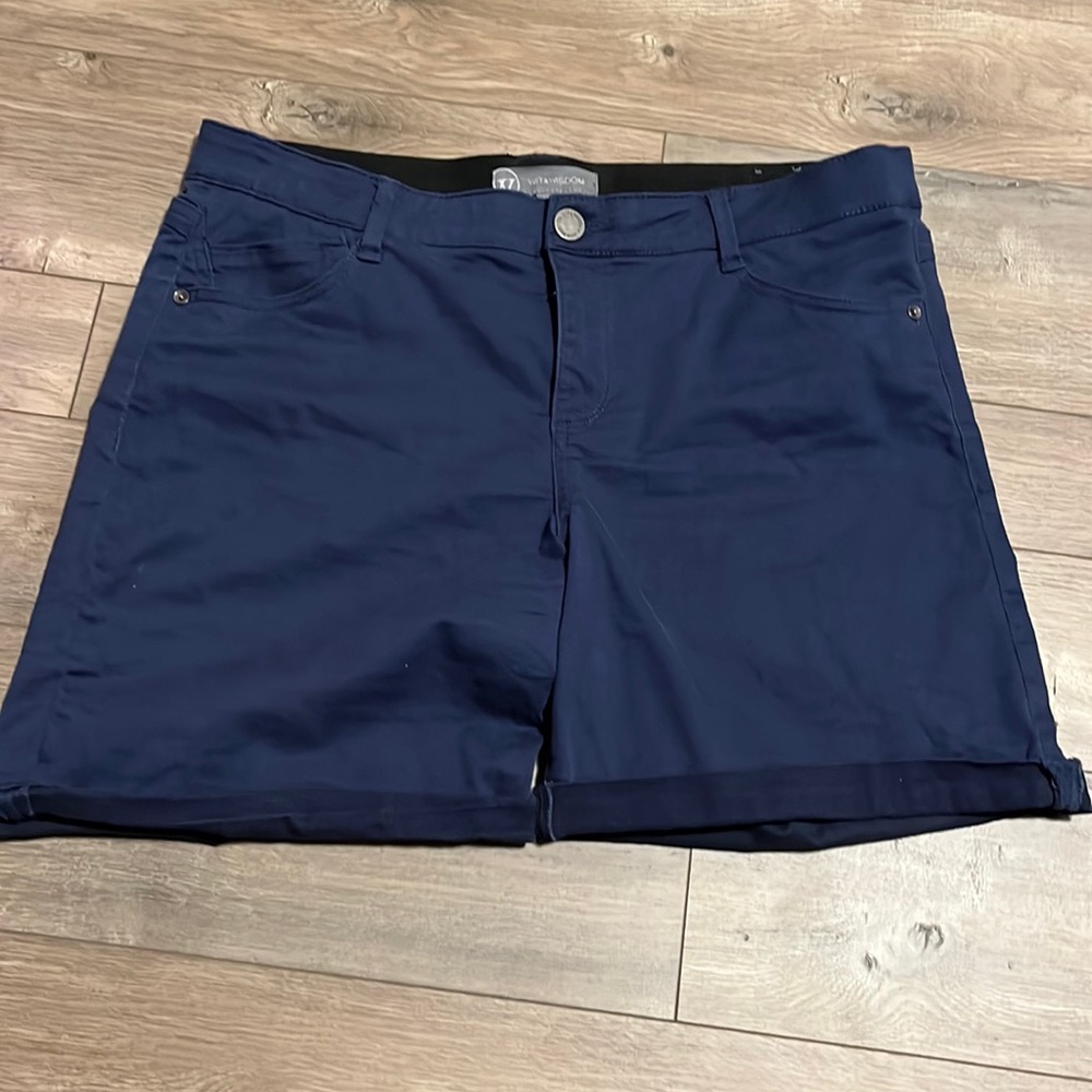 Wit and wisdom ab-solution stretch shorts